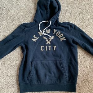 Men’s navy American eagle sweatshirt